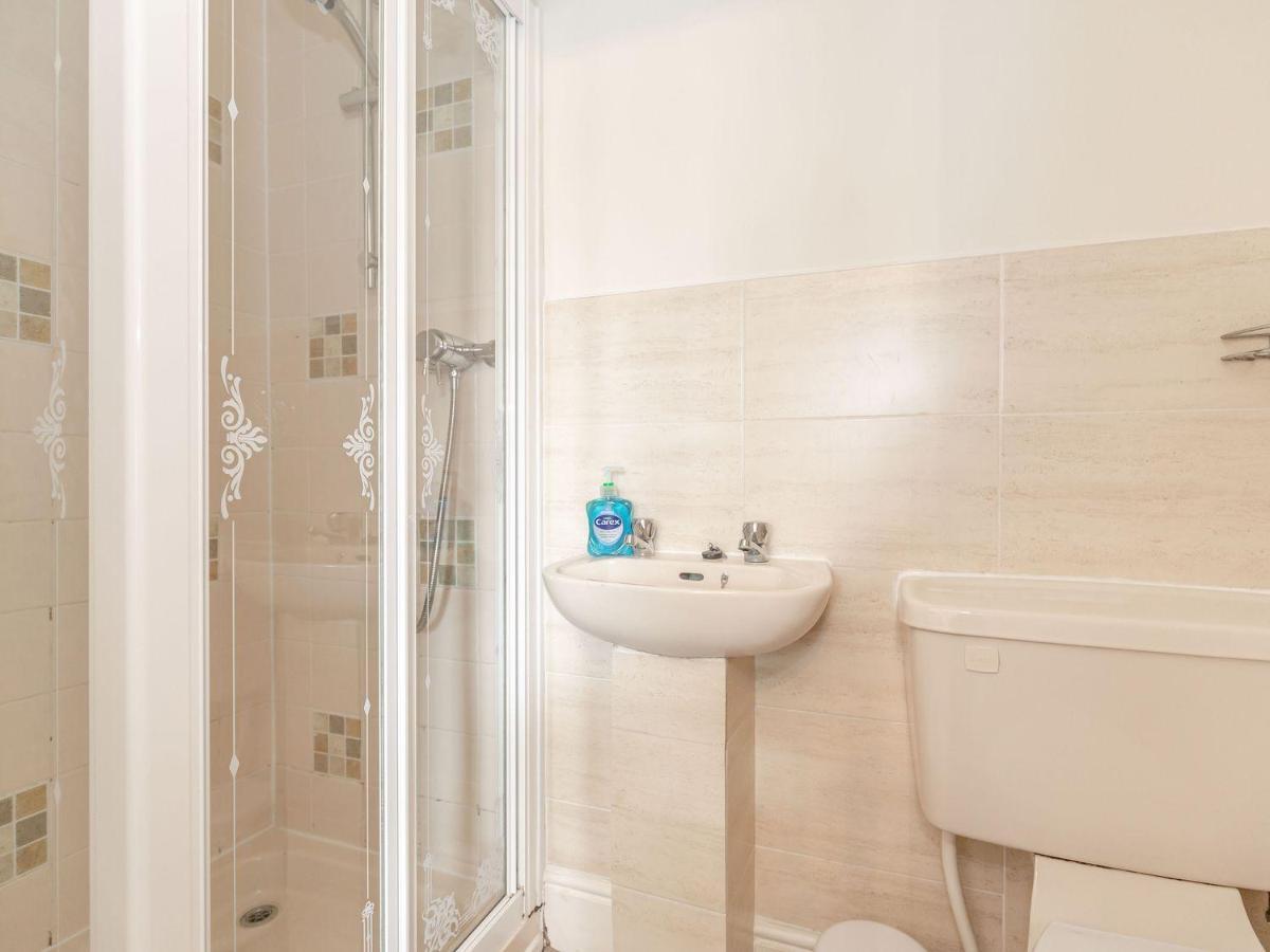 Sail Lodge Скарборо Экстерьер фото