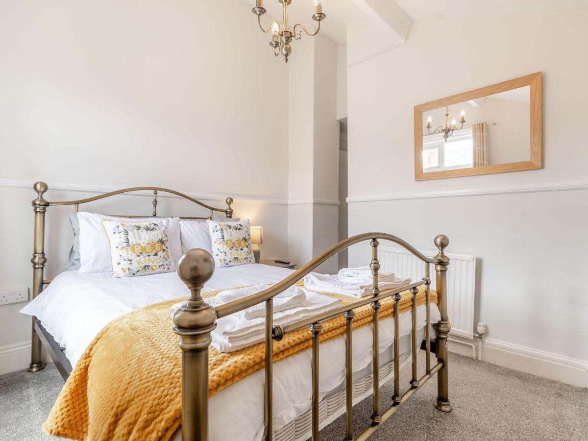 Sail Lodge Скарборо Экстерьер фото